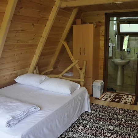 Tabiat Bed & Breakfast